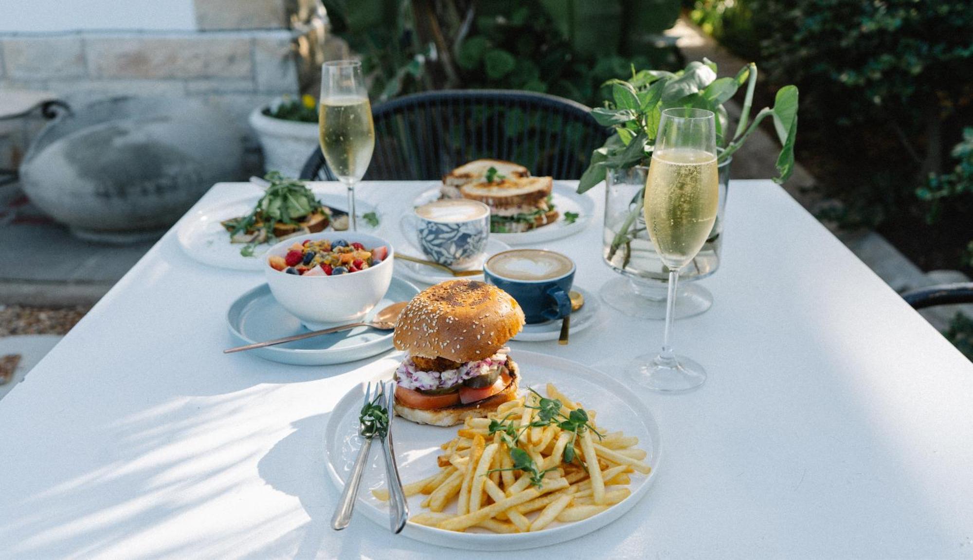 Sonnekus Boutique Hotel & Bistro カーク・ベイ エクステリア 写真