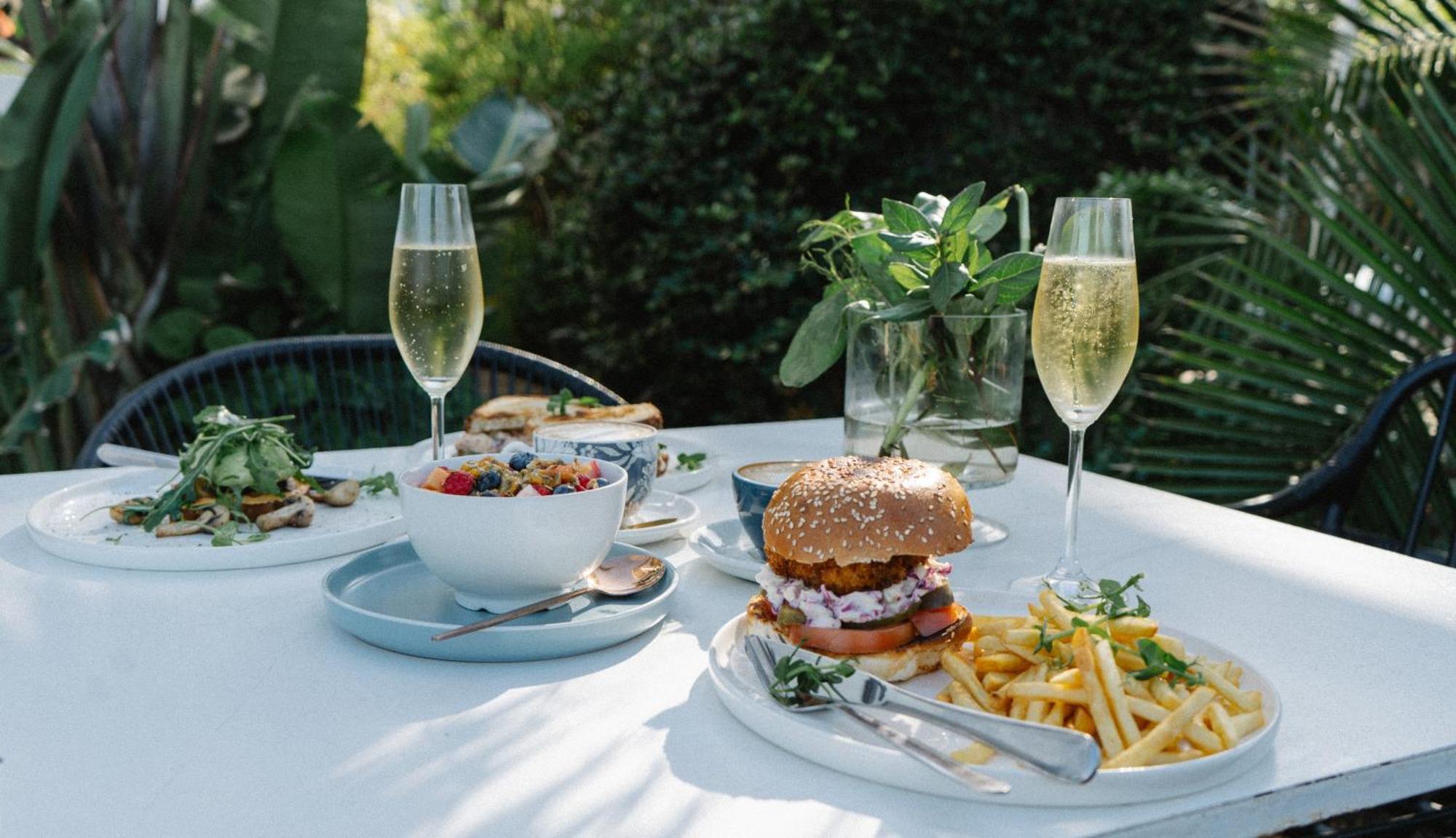 Sonnekus Boutique Hotel & Bistro カーク・ベイ エクステリア 写真